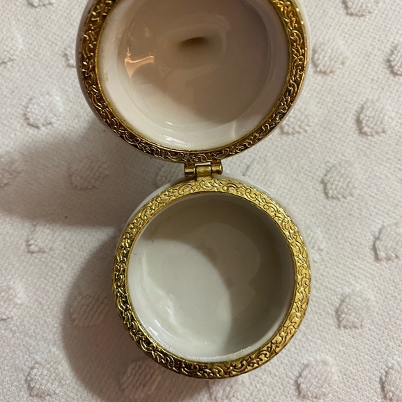 Cross Trinket Box - Picture 7 of 7